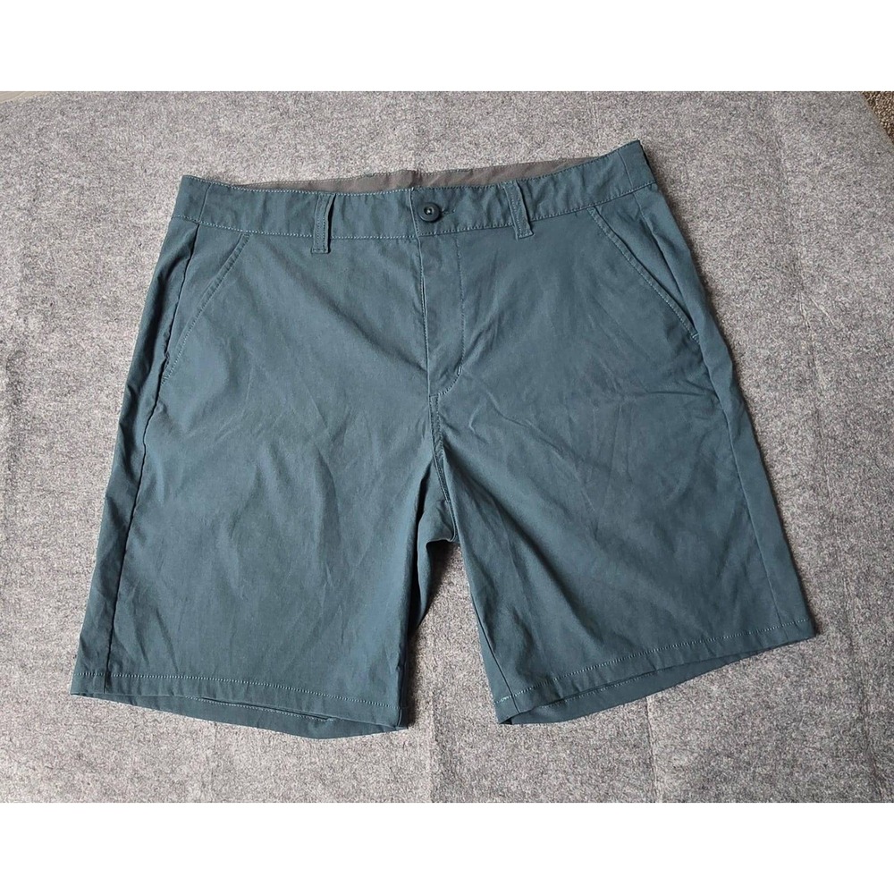 NWOT Marsh Wear Men's Prime Shorts in Sea Pine Size 34 hybrid technical